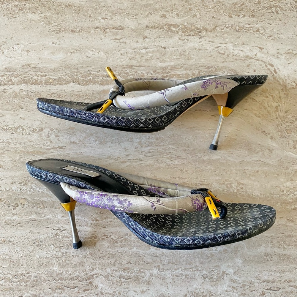 Vintage Prada Blossom Satin Thong Sandal Heels - Picture 5 of 8
